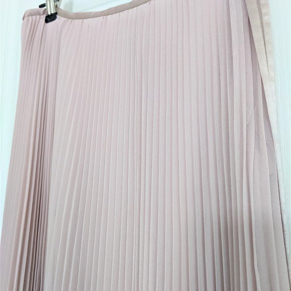 Wilfred Twirl Skirt - Picture 2 of 4